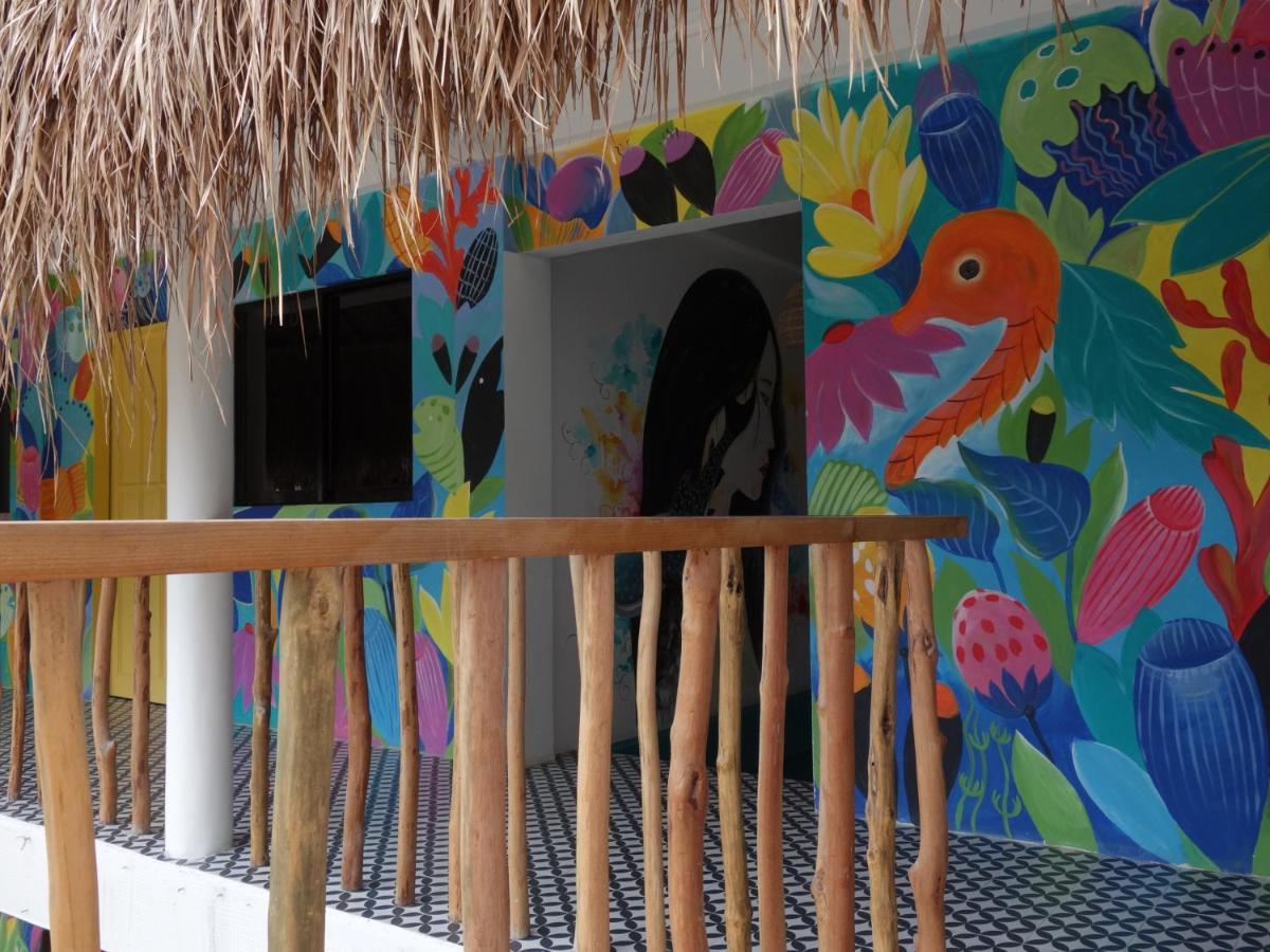 Way Shack Hostel Oslob Exterior photo