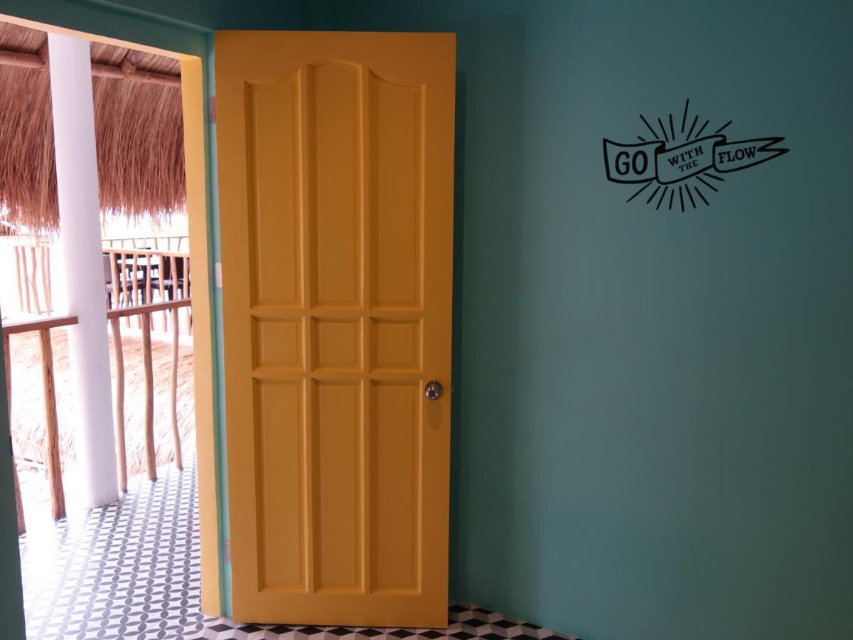 Way Shack Hostel Oslob Exterior photo